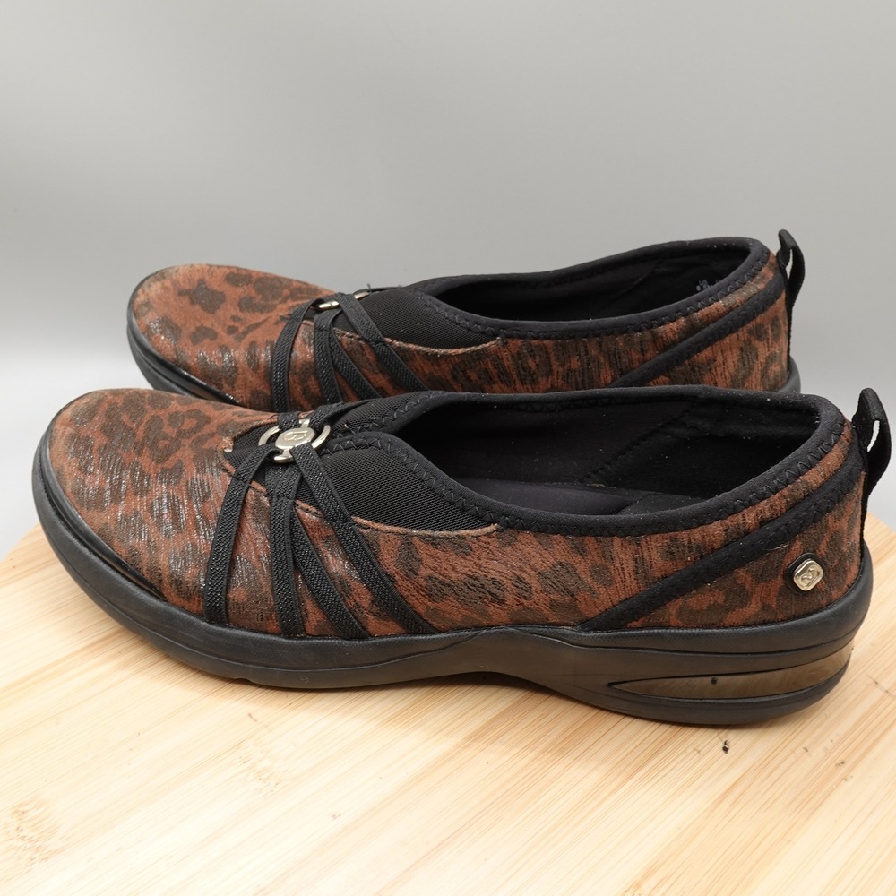 Bzees Shoes Women 8.5M Brown Leopard Print Slip On Comfort Sneakers Flaw